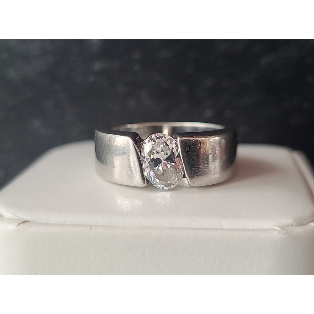 Thai 925 Sterling Silver CZ Ring Size US 7.25 Vintage